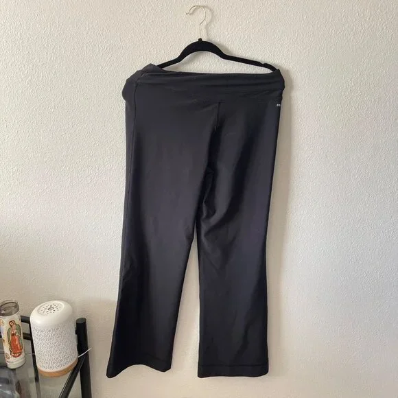 Nike Women's Power Training Dri-Fit Medium Black Pants - Picture 3 of 5